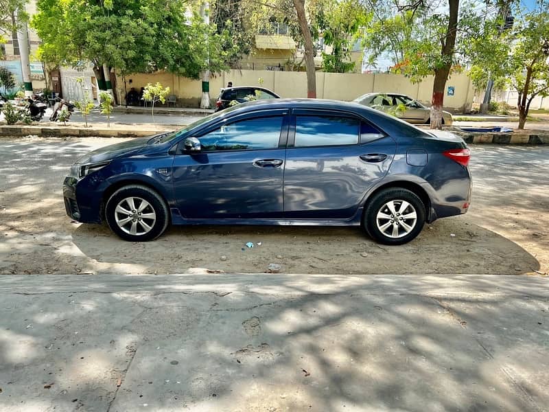 Toyota Corolla Altis 2016 1