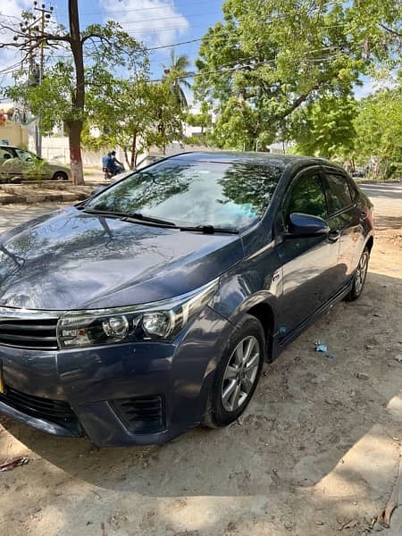 Toyota Corolla Altis 2016 3