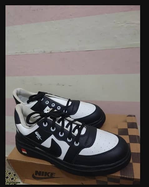 Nike amazing shoes avalible for so cheap price 1