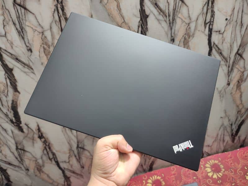 Lenovo Thinkpad T495 (AMD Ryzen 7 Pro 3700U) Touch Screen 4