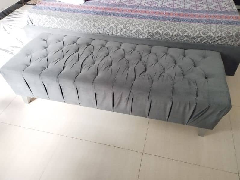 couch in grey color 2