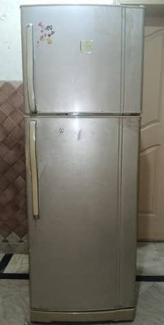 large size fridge in excellent condition 03004102439