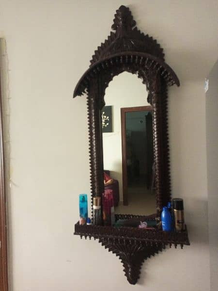 mirror for urgent sale 0