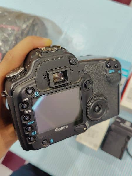New Canon 30d Dslr Camera with 35-135 lens 3