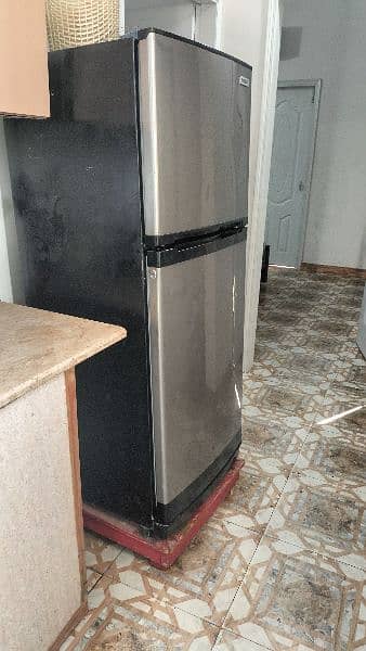 selling Refrigerator 0