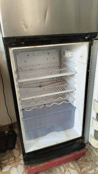 selling Refrigerator 2