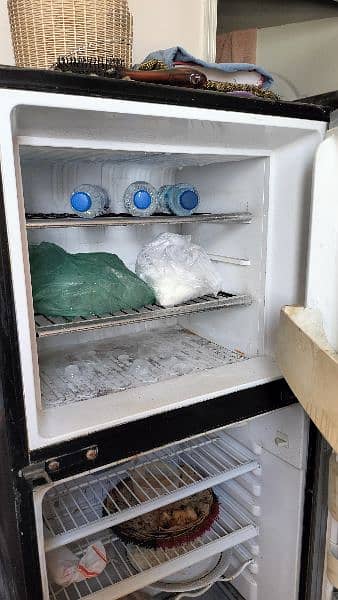 selling Refrigerator 4