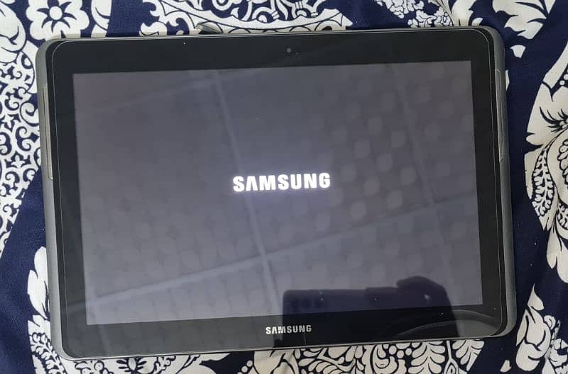 Samsung Galaxy Tab 2. screen 10.1 inh 4