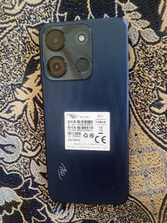 itel A60s 4 gb 128 rom daba charger pta approved bilkul new