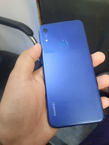 Huawei y6s phone in used condition 10/10 1