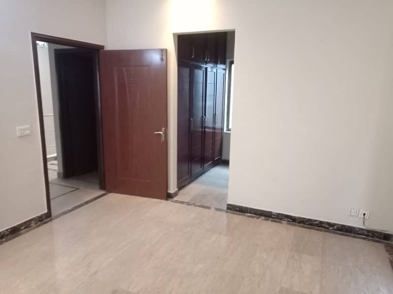 5 Marla Full Beautiful House for Rent in Hot Location in Z Block Phase 3 DHA Lahore 19