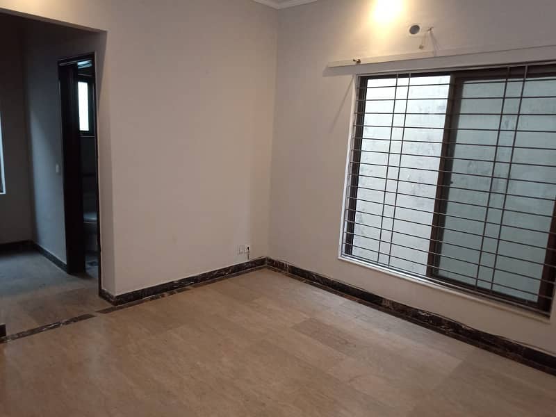 5 Marla Full Beautiful House for Rent in Hot Location in Z Block Phase 3 DHA Lahore 22