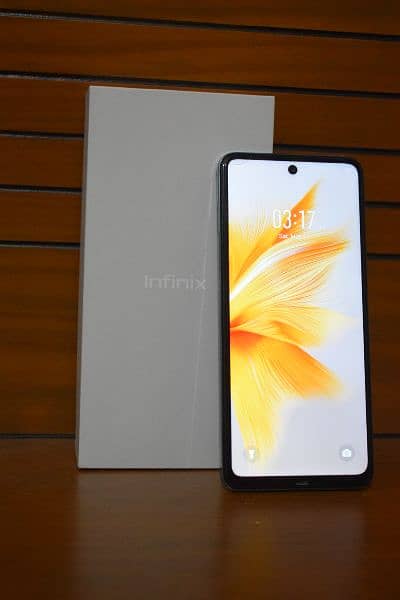 infinix note 30 for sale in excellent condition ! 0