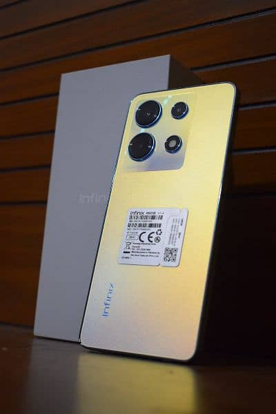 infinix note 30 for sale in excellent condition ! 2
