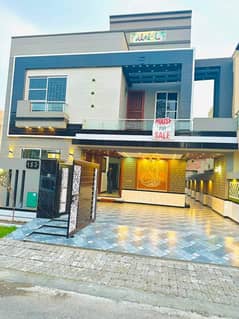 10 Marla Luxury House For Sale In Sector B Near to Talwar Chowk Bahria Town Lahore