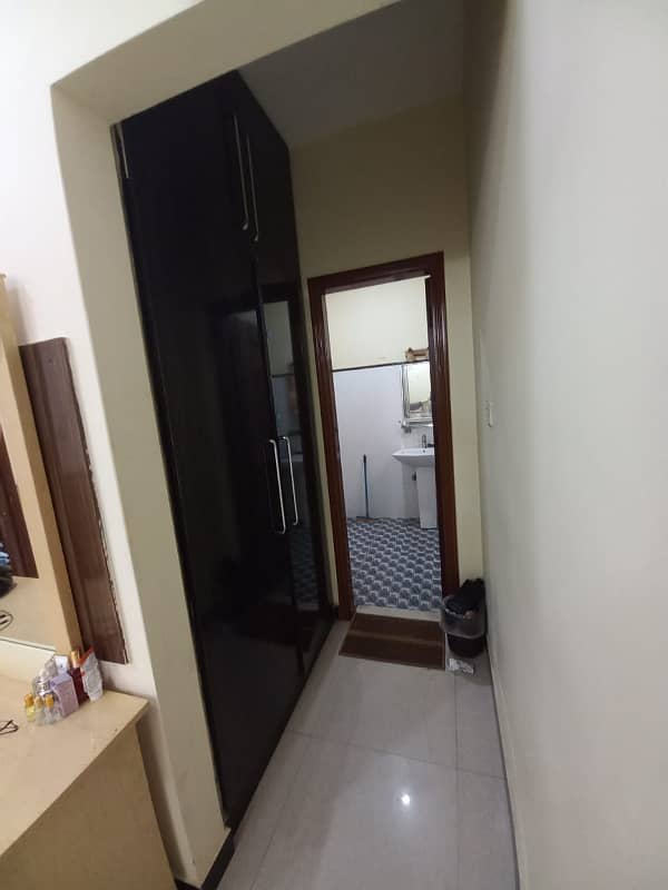5 Marla Beautiful Used House For Sale in BB Block Bahria Town Lahore 2