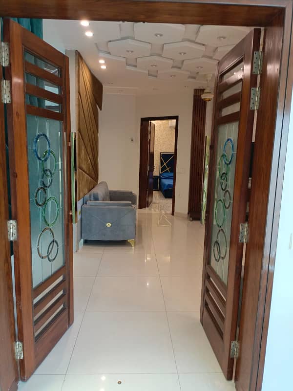 10 Marla Fully Furnished House Available For Rent On Weekly & Monthly Basis In Janiper Block Sector C Bahria Town Lahore 22