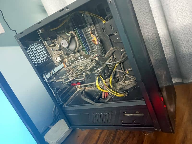 Selling PC with All Accessories 1