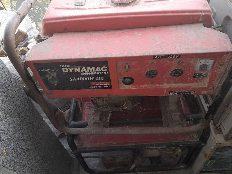 Elemax and Honda generator in 100 % good working condition 3