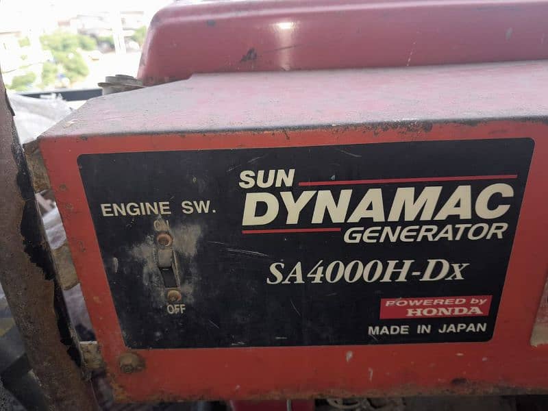 Elemax and Honda generator in 100 % good working condition 4