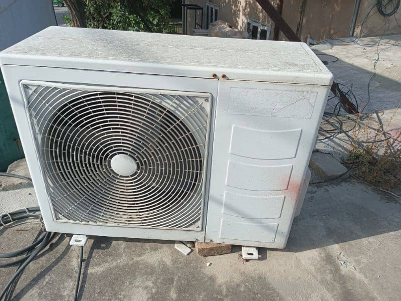 Used but good cooling and good condition 2