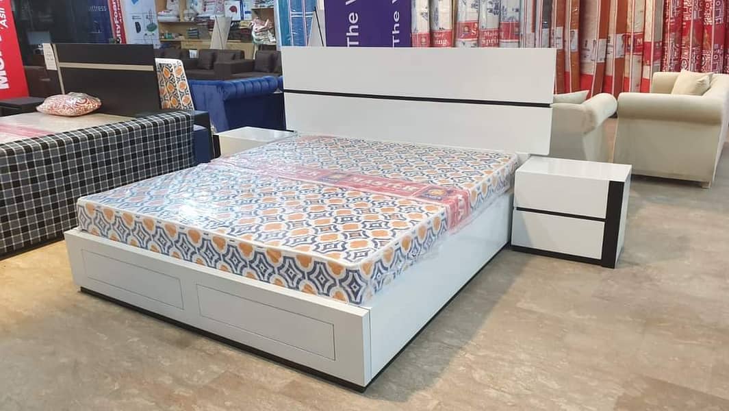 double bed/bed dressing/sheshm bed/showcase/almari/sold bed 8
