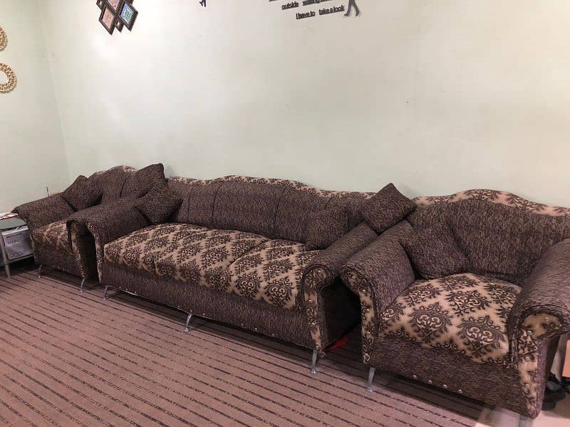 7 seater sofa set for sell 4