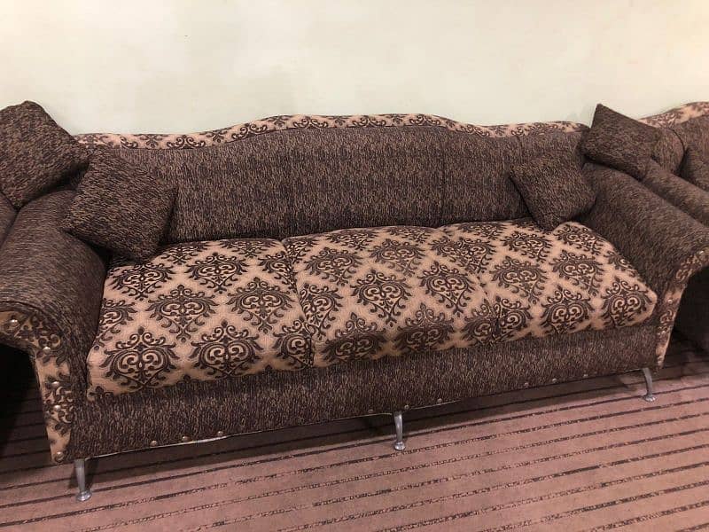 7 seater sofa set for sell 5