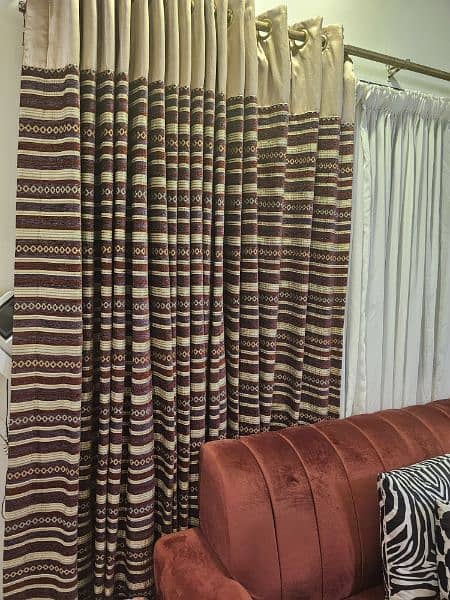 Curtains in new condition 0