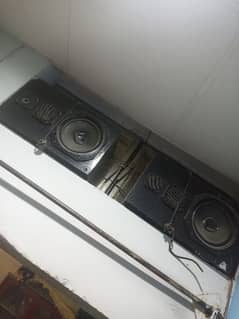 2large size speakers with emplifier sale