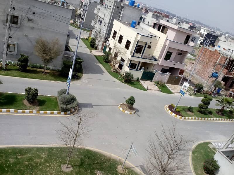 5 Marla Plot for Sale in Dream Avenue Lahore with 60 feet road 3