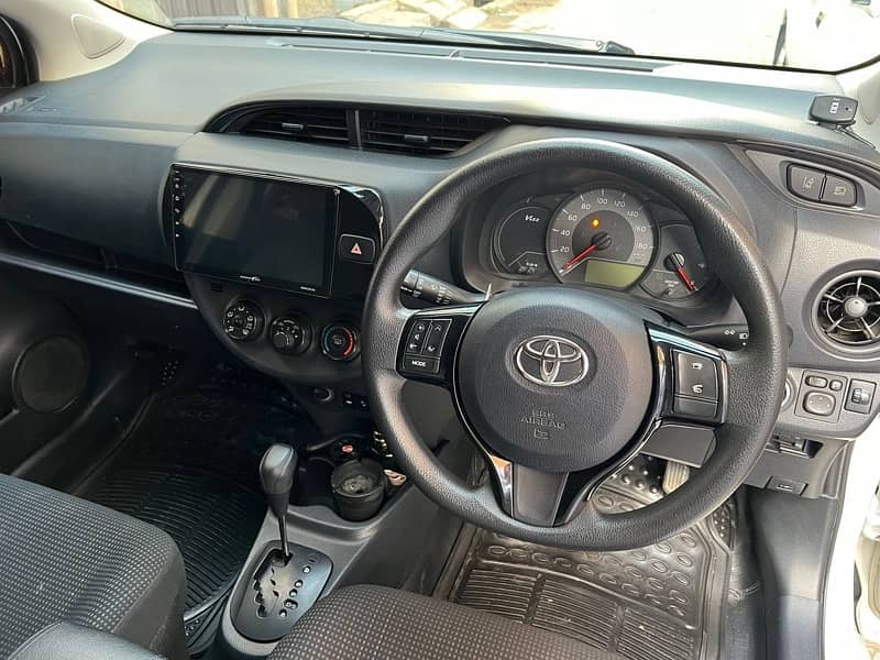 Toyota Vitz 2017 7
