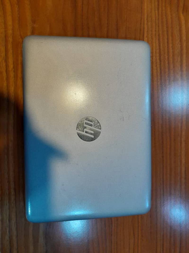 HP EliteBook 820 7th gen Ci7 3