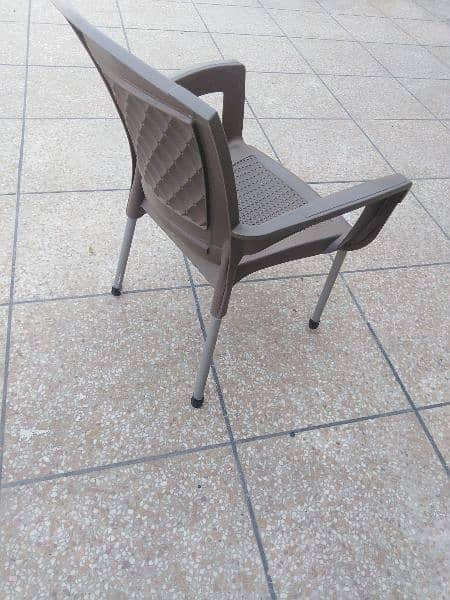 10 Garden Chairs in reasonable price 1