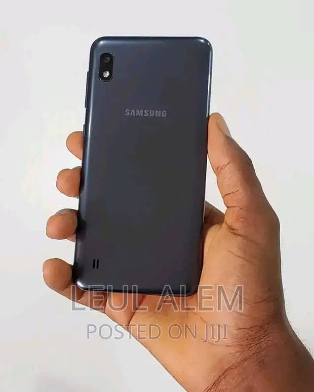 Samsung A10 2/32 color Black 1