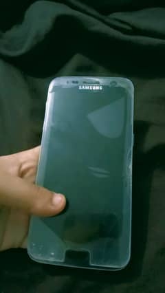 I am selling my sumsung s7 in black color non pta