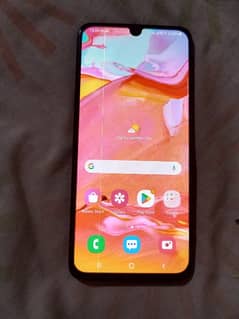 Samsung a70. . 6gb 128gb set chargr. leades use. pta approved