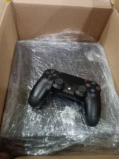 PS 4 slim with controller