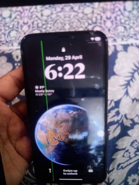 iphone xs 64 gb non pta pannel mein line hy battery health 77 hy 1