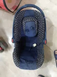 Baby carry cot 0