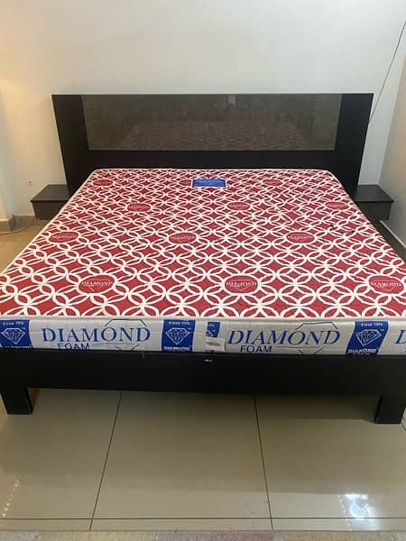 HABITT KING SIZE BED WITH Dimond Foam  METTRES 0