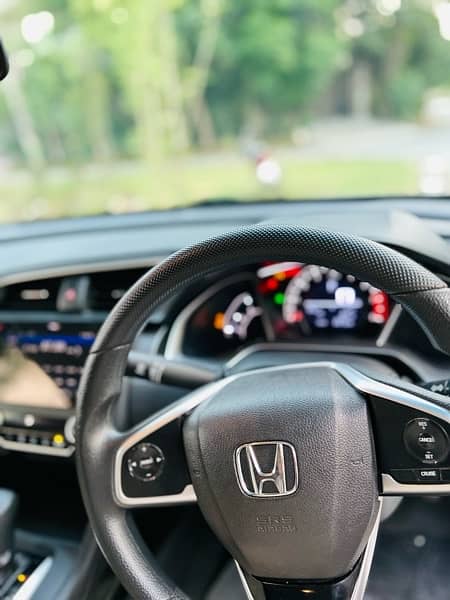 Honda Civic Oriel 2017 Model 5