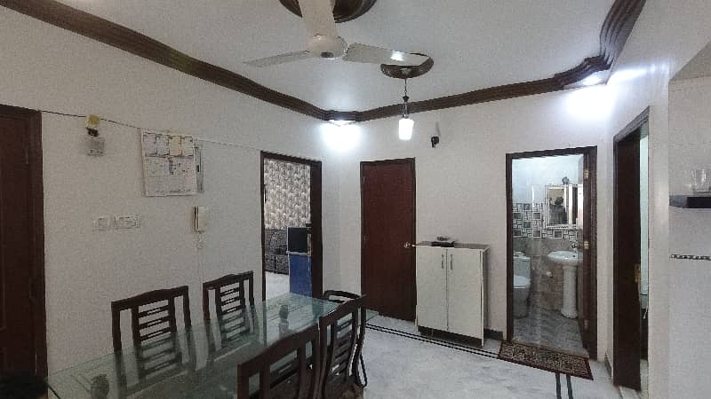 Corner 2500 Square Feet Upper Portion For Grabs In Amil Colony 12