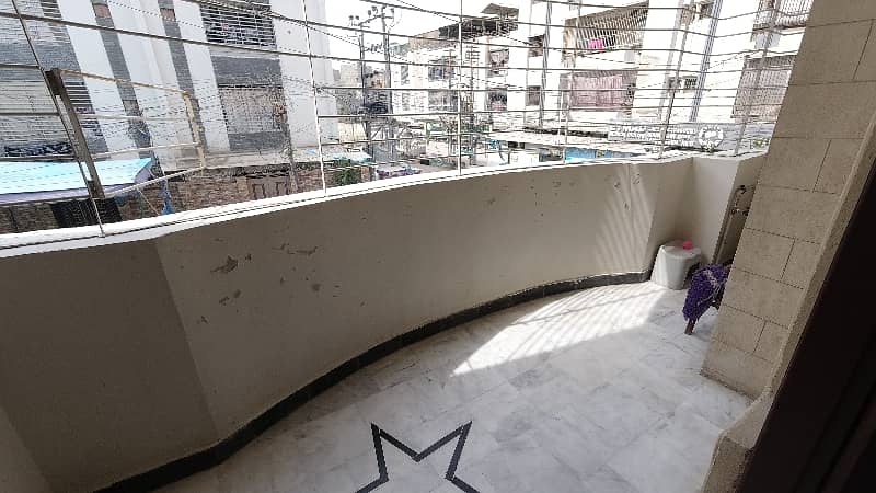 Corner 2500 Square Feet Upper Portion For Grabs In Amil Colony 14