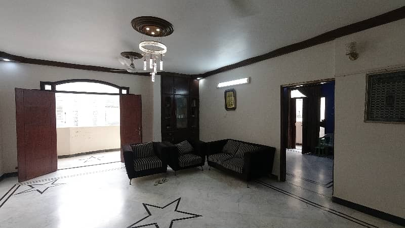 Corner 2500 Square Feet Upper Portion For Grabs In Amil Colony 23