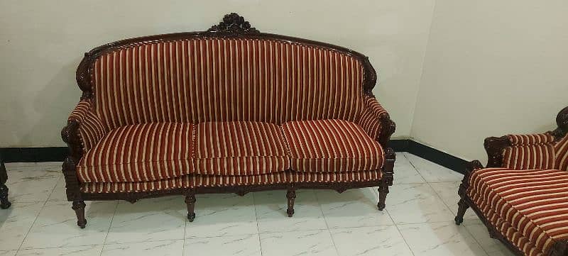beautiful chinioti sheesham wood sofa 5