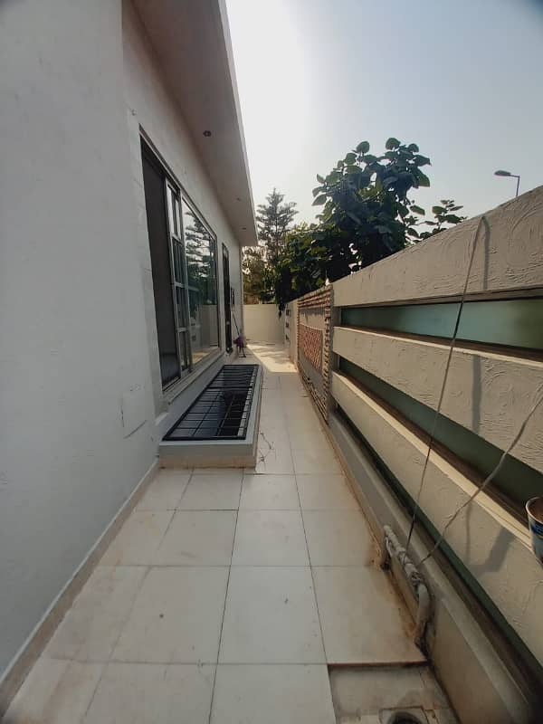 10 marla Slightly use corner Fully basement ultra modern design most luxurious bungalow for sale in DHA phase 5 Lahore 6