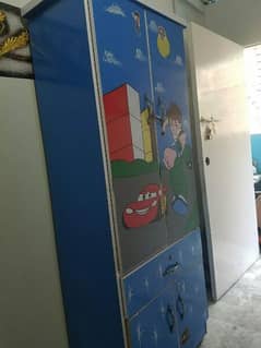kid cupboard in good condition