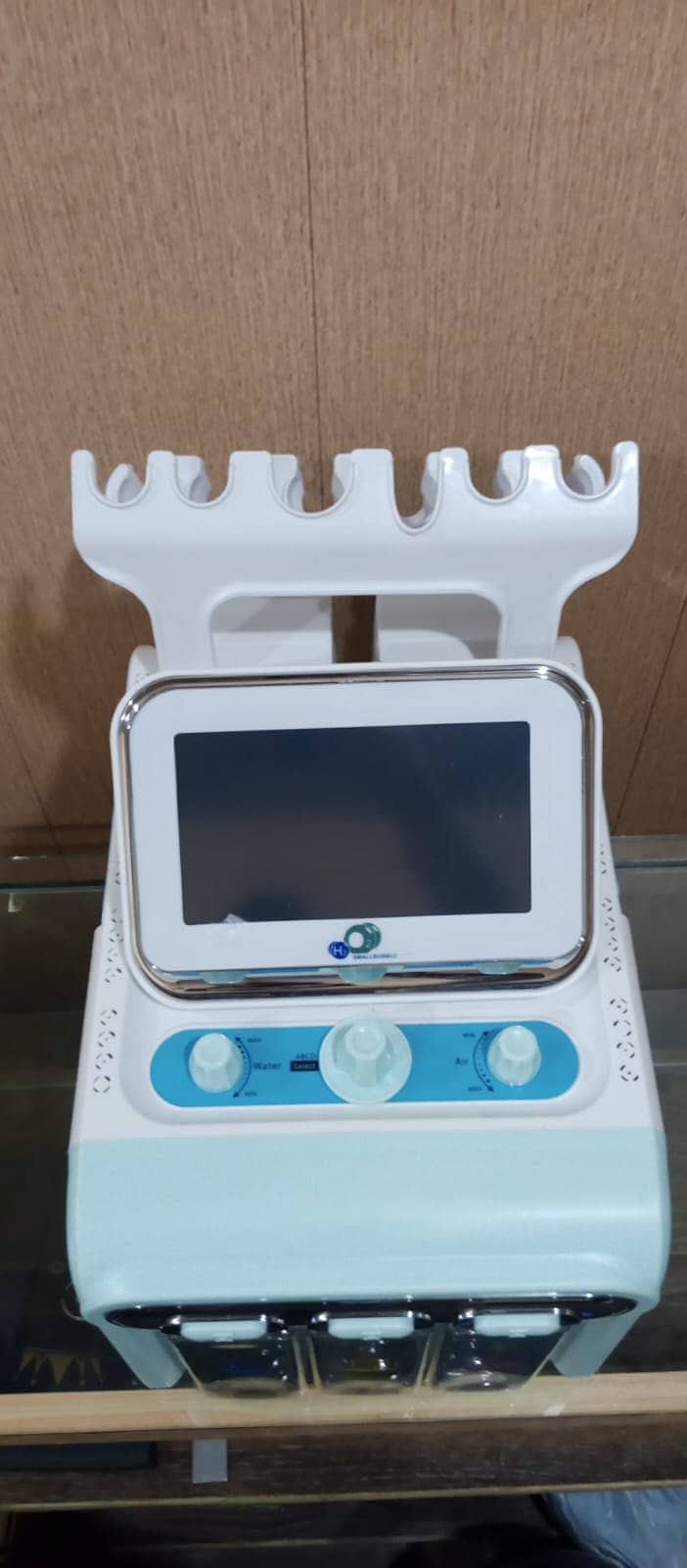 Brand New Imported Hydra Facial Machine  And Mask With All Accessories 2