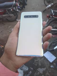 S10 5G all ok pta apruved 10 by 10 8GB 256GB with chager
